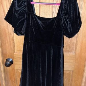 Short velvet dress